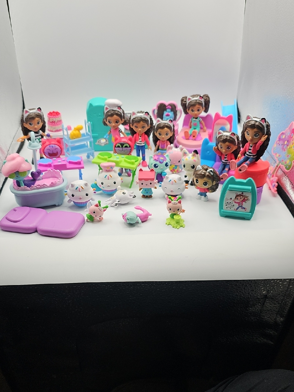 Gabby's Dollhouse Figures, Friends And Accessories - Large Lot